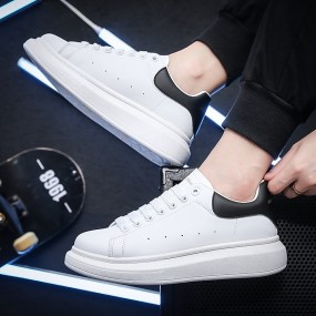 Individuelle Leder Sneaker - Sneakers mit eignem Logo b...