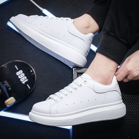 Individuelle Leder Sneaker - Sneakers mit eignem Logo b...